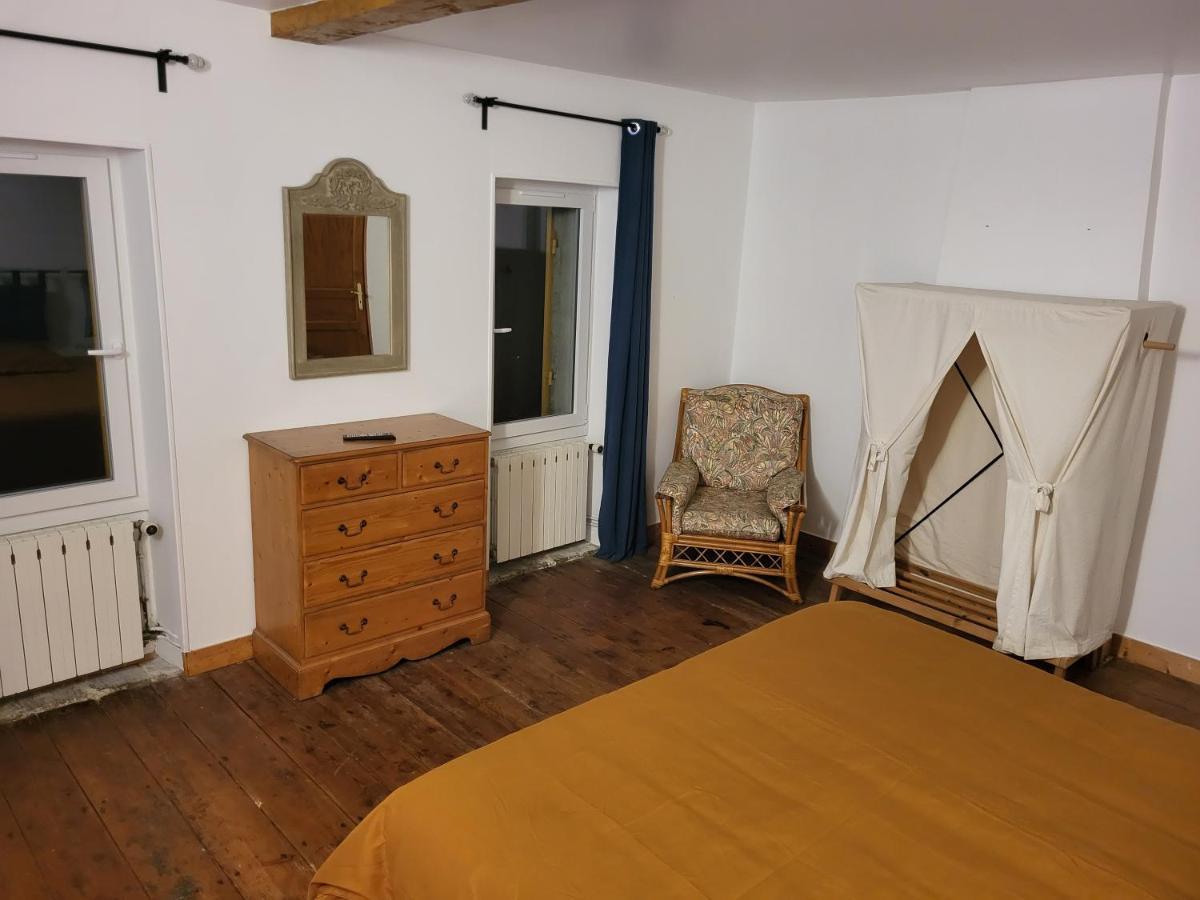 Bed and Breakfast Domaine De La Sarrotte Saugon Экстерьер фото