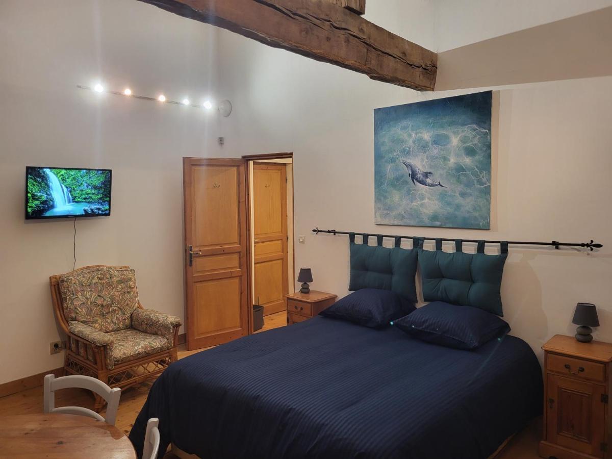 Bed and Breakfast Domaine De La Sarrotte Saugon Экстерьер фото