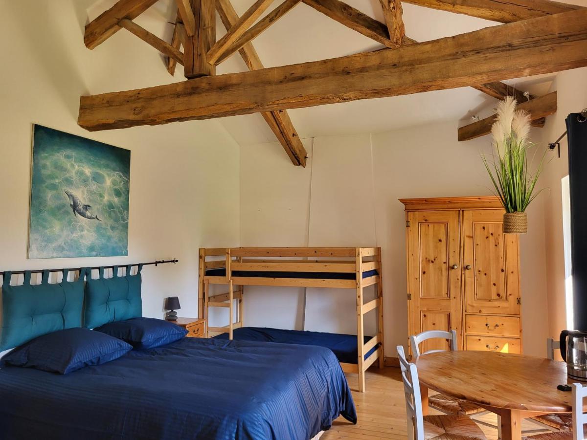 Bed and Breakfast Domaine De La Sarrotte Saugon Экстерьер фото