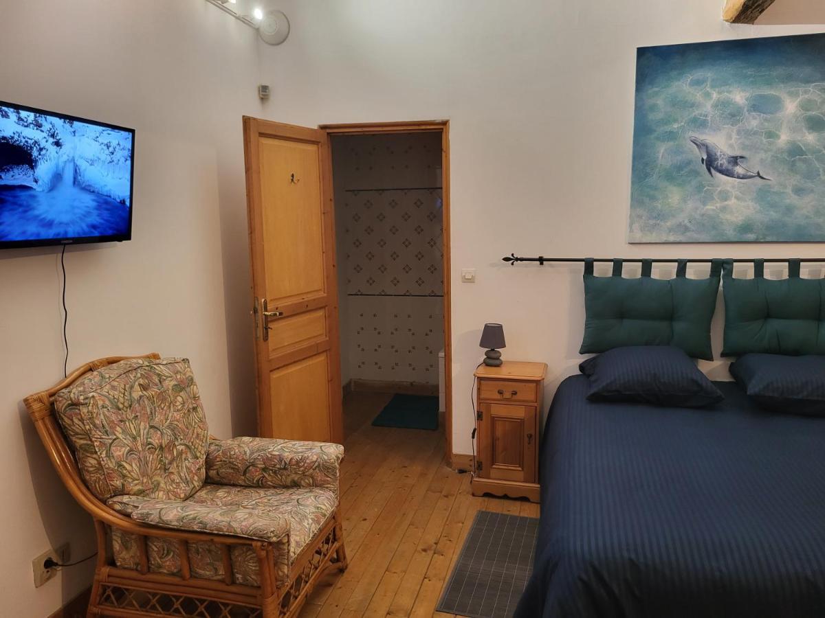 Bed and Breakfast Domaine De La Sarrotte Saugon Экстерьер фото