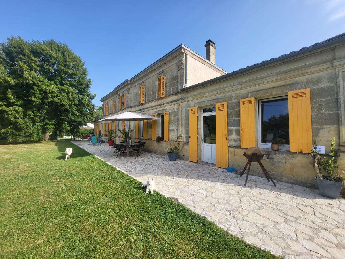 Bed and Breakfast Domaine De La Sarrotte Saugon Экстерьер фото