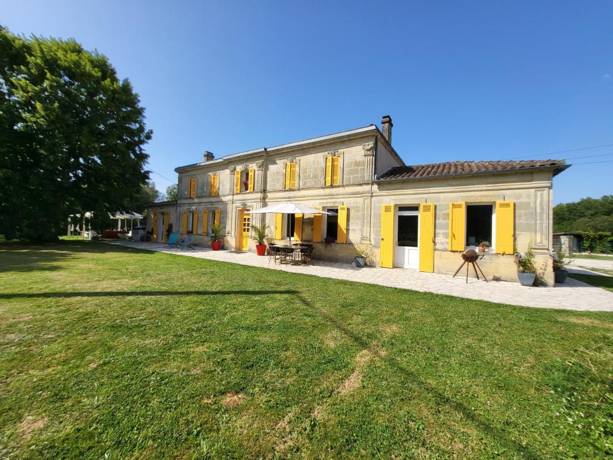 Bed and Breakfast Domaine De La Sarrotte Saugon Экстерьер фото