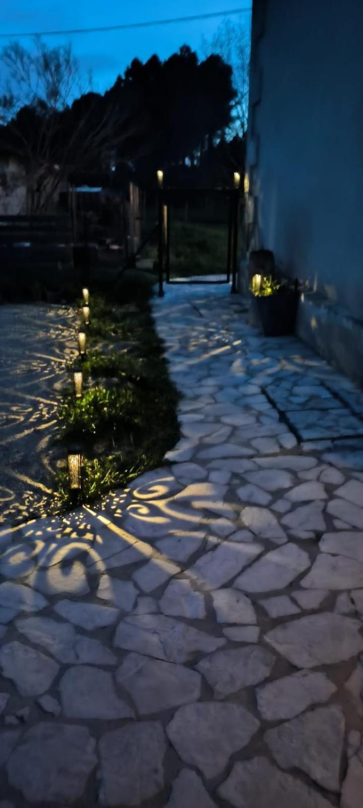Bed and Breakfast Domaine De La Sarrotte Saugon Экстерьер фото